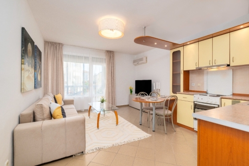 Бургас, Слънчев бряг, Продава 